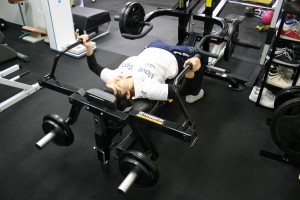 レジスタンストレーニング ペックフライ